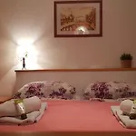 Apartamento Galeria Nura *