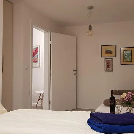 Apartment Galeria Nura